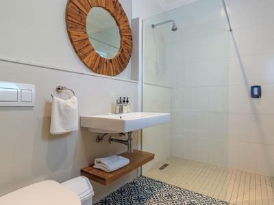 Deluxe Room with Pool and Sea View