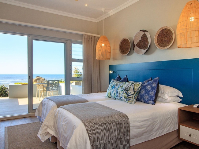 Standard Twin Room with Sea View