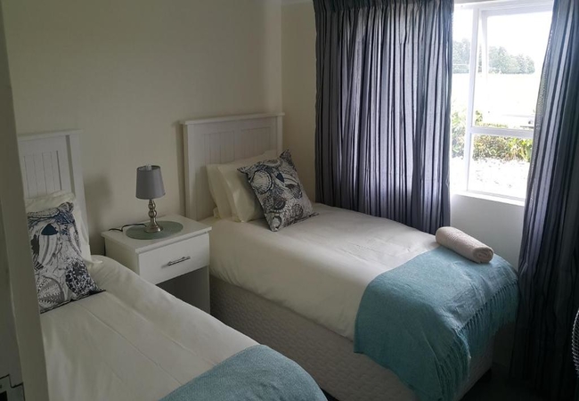 Unit 5 - 5 Sleeper Log Cabin