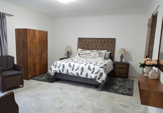 Unit 7 - Luxury 3 Sleeper Log Cabin