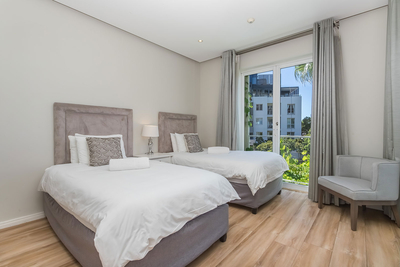 Mountain Marina Two Bedroom Premier 10