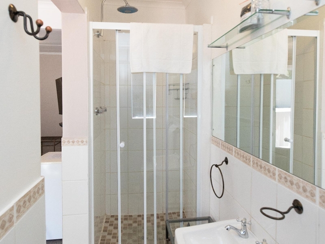 3-Sandveld Twin Room
