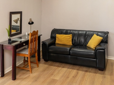4-Daisy Double Room
