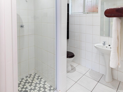 4-Daisy Double Room