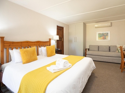 5-Mountain View King Room