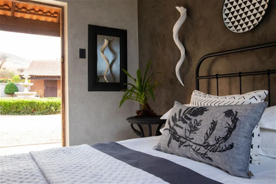 Stable Room - Romansa