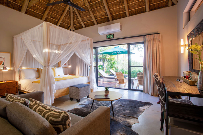 Moya Safari Villa