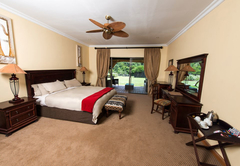 Mpongo River Lodge - Deluxe room