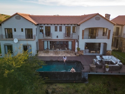 Mount High Luxury Manor House