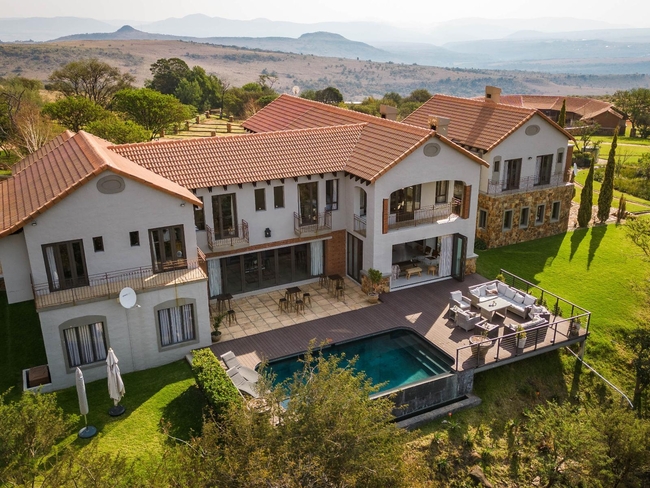 Mount High Luxury Manor House