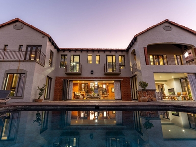 Mount High Luxury Manor House