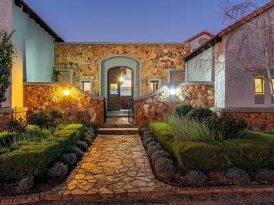 Mount High Luxury Manor House