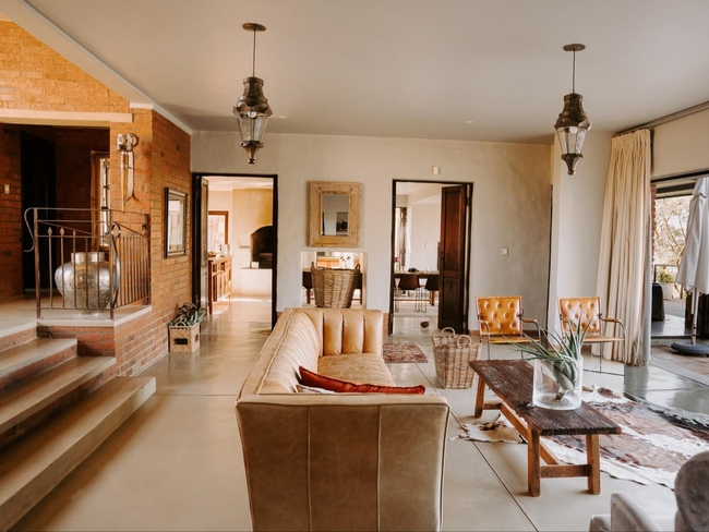 Mount High Luxury Manor House