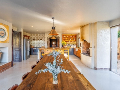 Mount High Luxury Manor House