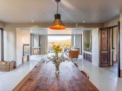 Mount High Luxury Manor House