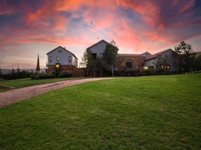 Mount High Luxury Manor House