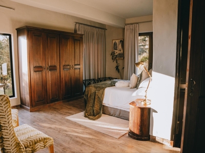 Mount High Luxury Manor House