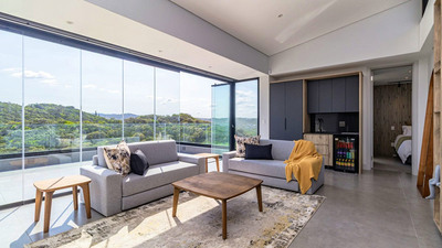 Myoli�Majestic�Villa