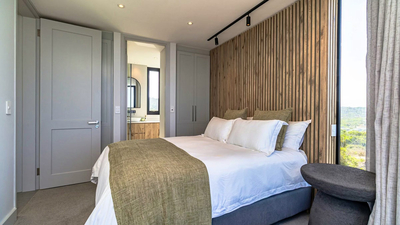 Myoli�Majestic�Villa