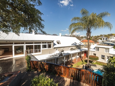 Nantes-Vue Guest House