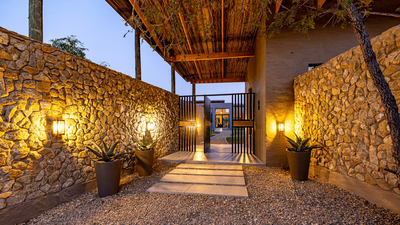 Nare Bush Lodge