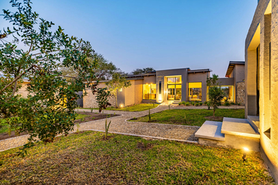 Nare Bush Lodge
