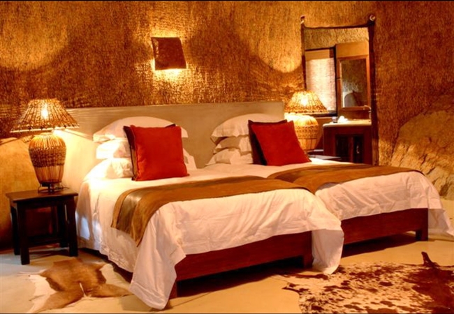 Mountain suite bathroom