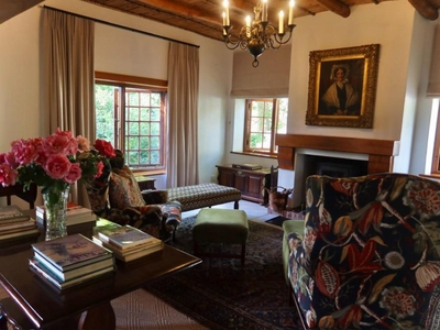 Navarre Residence