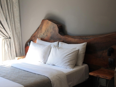 Executive Queen Room