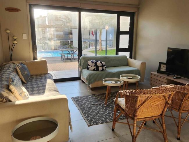 Nivica Lifestyle 16