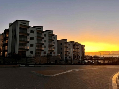 Nivica Lifestyle 16