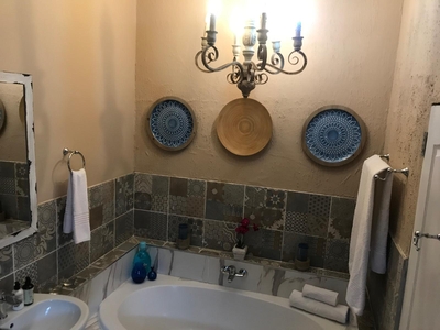 Luxury King Room