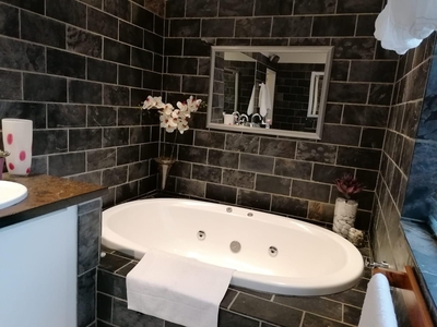 Luxury Large BnB or Self Catering Room