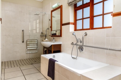 Noordhoek Village Hotel