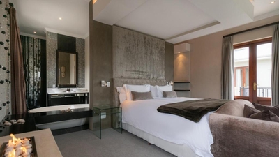 Nova Constantia Boutique Residence