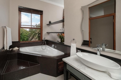 Deluxe Suites