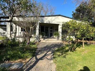 Nuwerus Lodge
