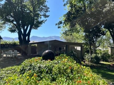 Nuwerus Lodge