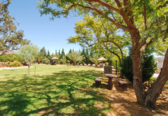 Oasis Country Lodge