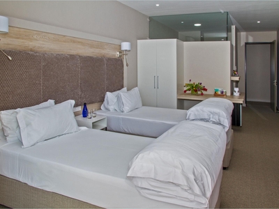 King or Twin Room 3