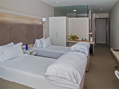 King or Twin Room 4
