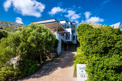 Ocean's Horizon Seaview Villa