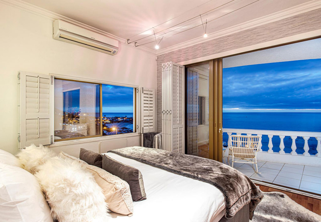 Clifton Beachfront Magic Apartment