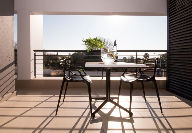 One Bedroom Apartment