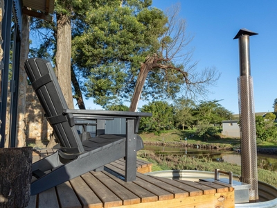 Stone Cottage Tinktinkie