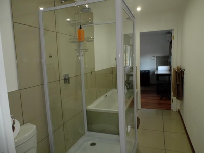 Luxury Waterfront Self Cater Family Unit