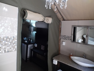 Luxury Mountain View Safari Tent