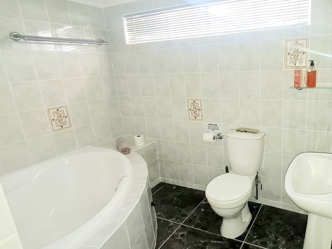 Deluxe Family Self Catering Unit B1