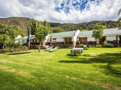 Self-Catering Family Units D1