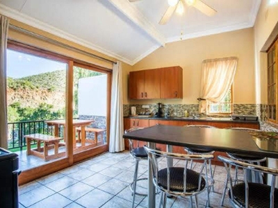 Self-Catering Family Units D1